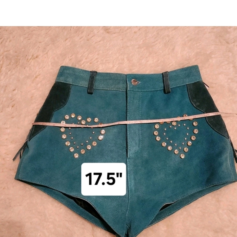 Understated Leather Wanted Suede Fringe Stud Shorts M - Picture 9 of 11
